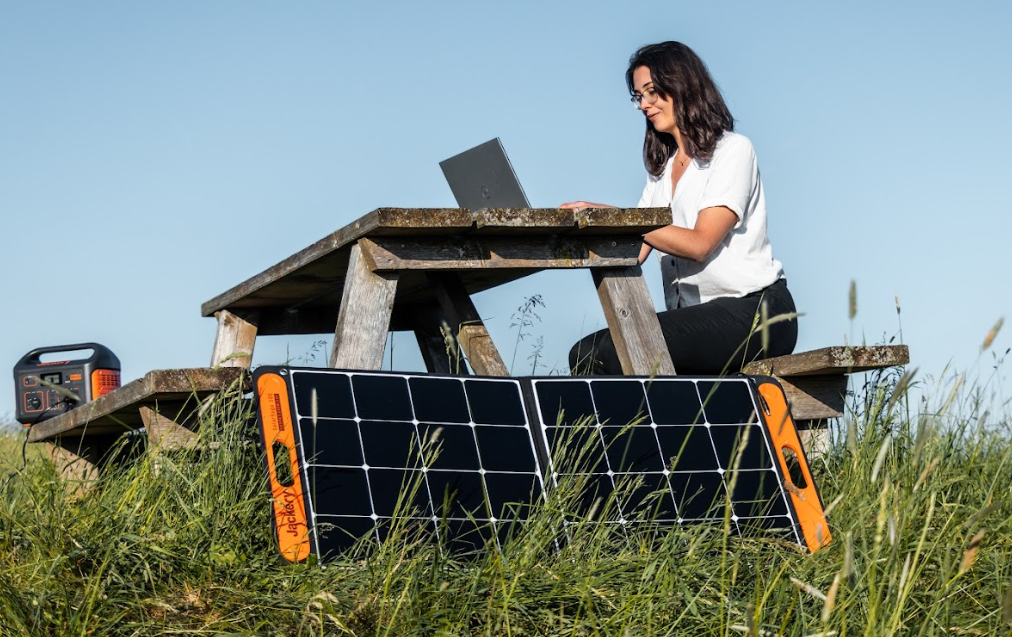 Centrales Électriques et Bain de Forêt : Dynamisez votre Évasion Éco-Responsable