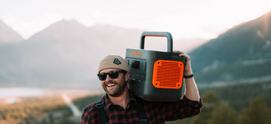 Art de Rue Énergisé : Les Batteries Solaires Portables de Jackery Illuminent la Créativité Urbaine